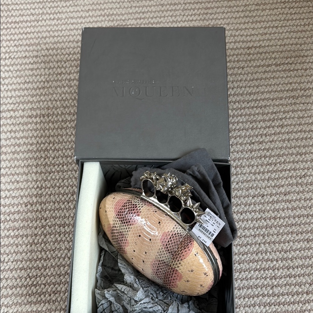 Alexander McQueen Beige Pink Snakeskin Knuckle-Top Clutch